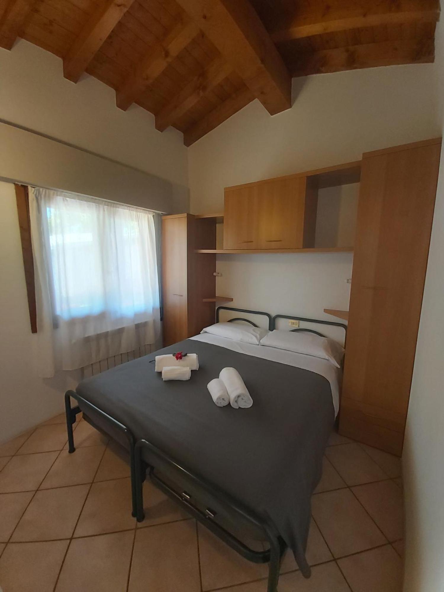 Villaggio Turistico Dei Tigli Padenghe sul Garda Δωμάτιο φωτογραφία