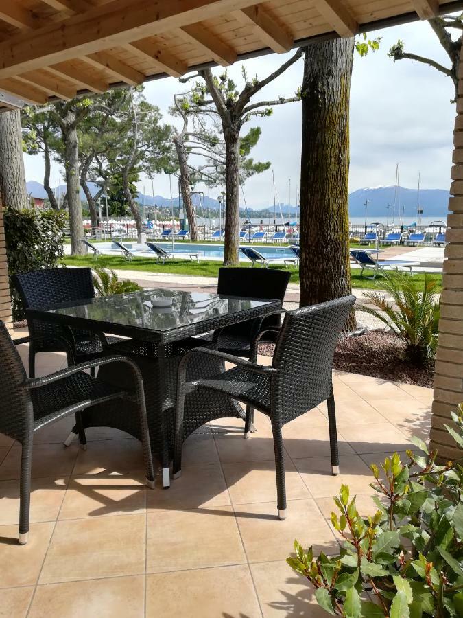 Villaggio Turistico Dei Tigli Padenghe sul Garda Εξωτερικό φωτογραφία